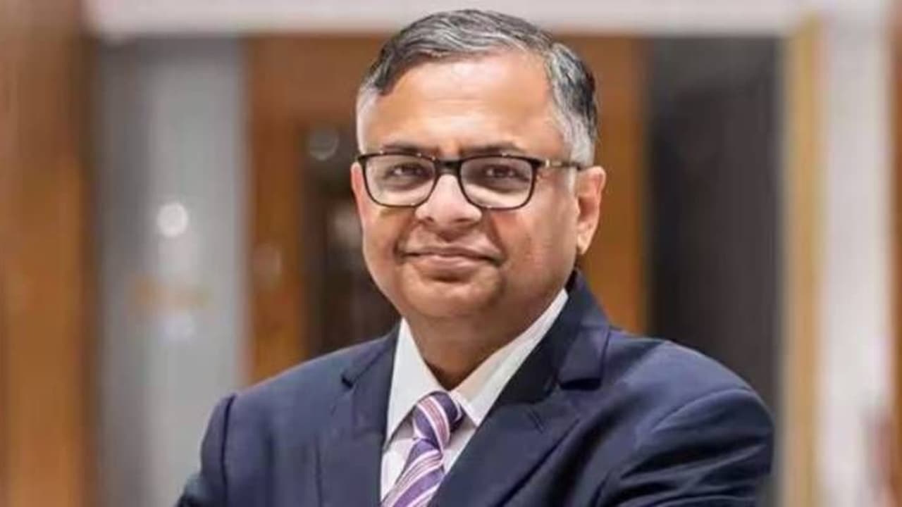 இந்தியாவிலேயே புத்திசாலி மாணவர்கள் தமிழகத்தில் தான் உள்ளனர் டாடா குழும தலைவர் சந்திரசேகர் இந்தியாவிலேயே புத்திசாலி மாணவர்கள் தமிழகத்தில் தான் உள்ளனர் டாடா குழும தலைவர் சந்திரசேகர்