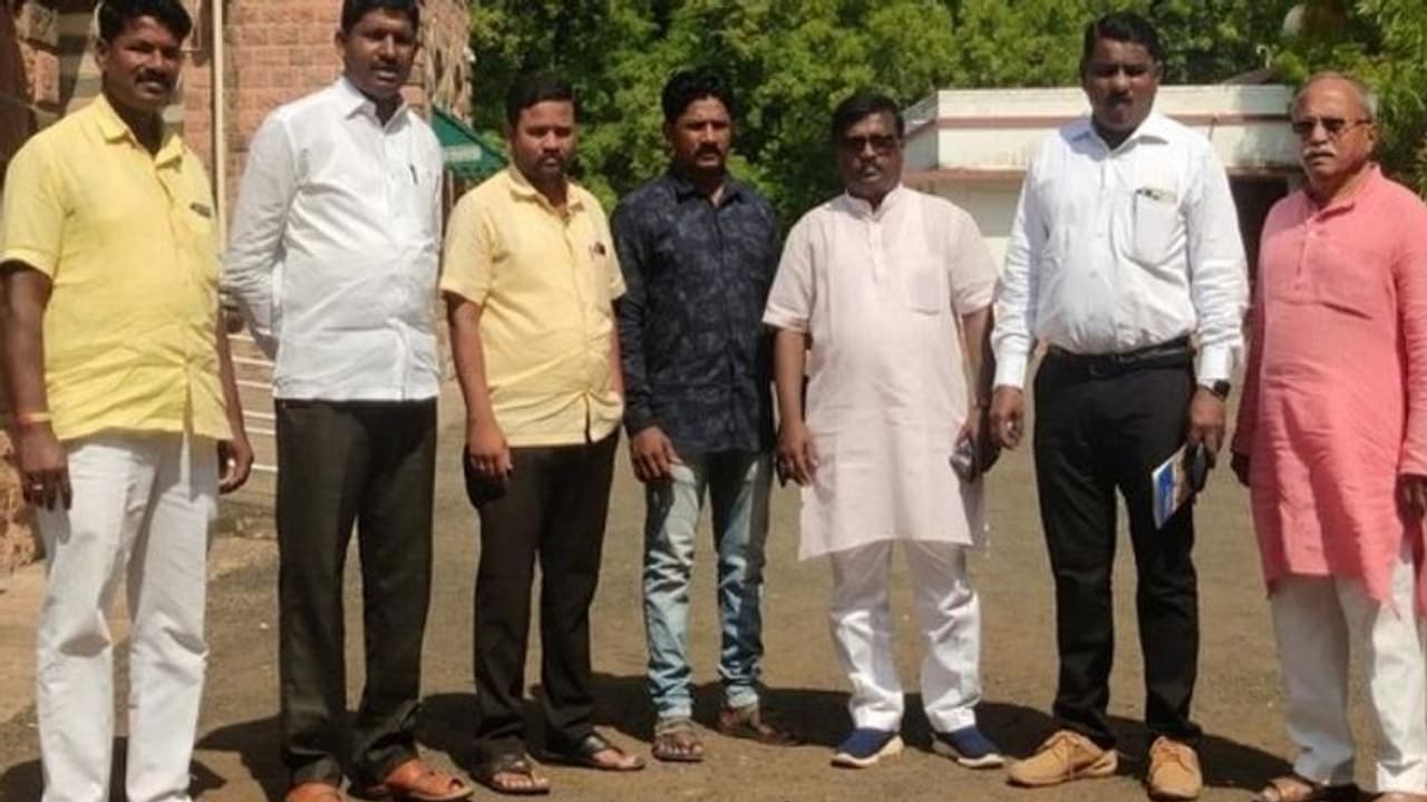 ಬಾಗಲಕೋಟೆ: ಹೊಳಲ್ಕೆರೆ ಶಾಸಕ ಚಂದ್ರಪ್ಪ ವಿರುದ್ಧ ಆಕ್ರೋಶ, ಮಾದಿಗ ಮಹಾಸಭಾದಿಂದ ಹೋರಾಟದ ಎಚ್ಚರಿಕೆ ಬಾಗಲಕೋಟೆ: ಹೊಳಲ್ಕೆರೆ ಶಾಸಕ ಚಂದ್ರಪ್ಪ ವಿರುದ್ಧ ಆಕ್ರೋಶ, ಮಾದಿಗ ಮಹಾಸಭಾದಿಂದ ಹೋರಾಟದ ಎಚ್ಚರಿಕೆ