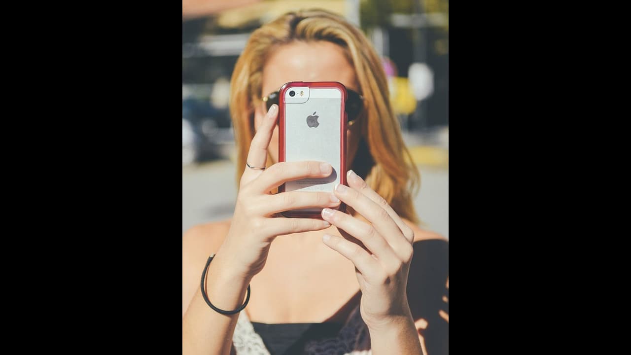 ఐఫోన్ ధర రూ. 1. 50 కోట్లు పలికింది..కారణం ఎందుకో తెలిస్తే షాక్ తినడం ఖాయం..