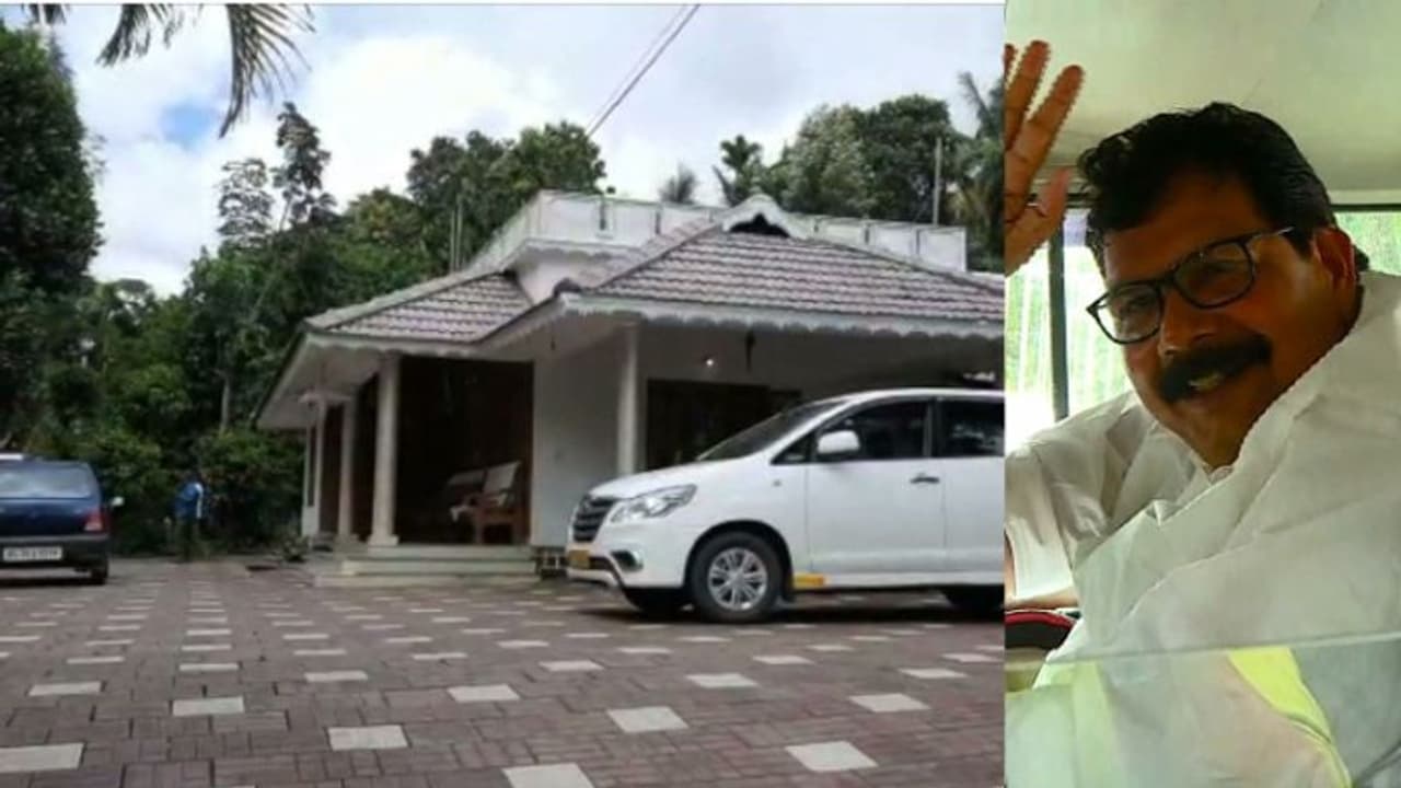 കോൺഗ്രസ് നേതാവ് കെകെ എബ്രഹാമിന്റെ വയനാട്ടിലെ വീട്ടിൽ എൻഫോഴ്സ്മെന്റ് റെയ്ഡ് കോൺഗ്രസ് നേതാവ് കെകെ എബ്രഹാമിന്റെ വയനാട്ടിലെ വീട്ടിൽ എൻഫോഴ്സ്മെന്റ് റെയ്ഡ്