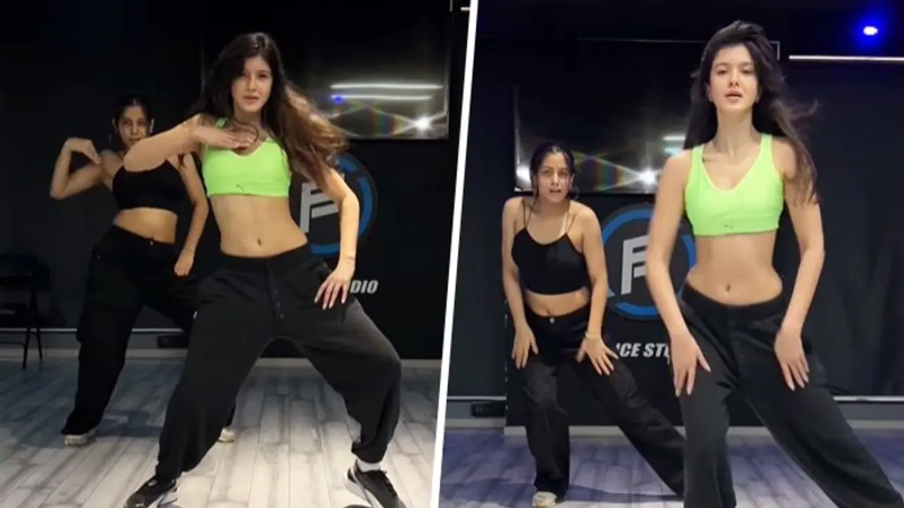 Shanaya Kapoor stuns social media with velvety dance moves WATCH VIDEO Shanaya Kapoor stuns social media with velvety dance moves WATCH VIDEO