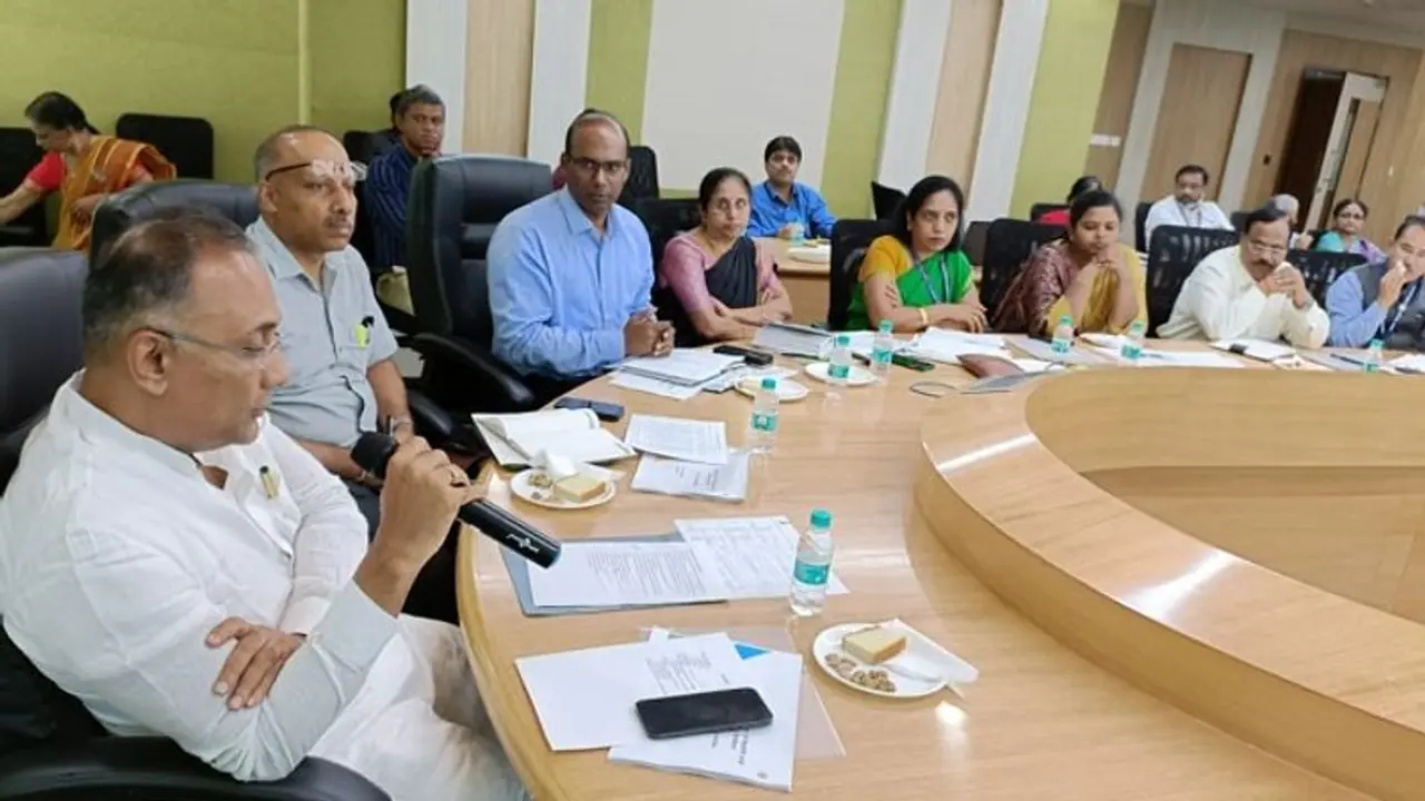 ಕರ್ನಾಟಕದ ಯಾವುದೇ ಆಸ್ಪತ್ರೆಗಳಲ್ಲಿ ನಿರ್ಲಕ್ಷ್ಯದಿಂದ ಸಾವು ನೋವುಗಳಾದರೆ ಸಹಿಸಲ್ಲ: ಗುಂಡೂರಾವ್ ಎಚ್ಚರಿಕೆ ಕರ್ನಾಟಕದ ಯಾವುದೇ ಆಸ್ಪತ್ರೆಗಳಲ್ಲಿ ನಿರ್ಲಕ್ಷ್ಯದಿಂದ ಸಾವು ನೋವುಗಳಾದರೆ ಸಹಿಸಲ್ಲ: ಗುಂಡೂರಾವ್ ಎಚ್ಚರಿಕೆ