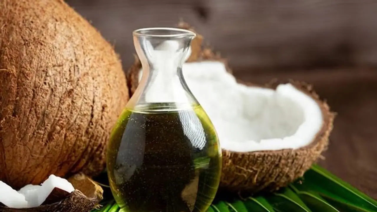 Try these two effective Kerala style oils for quick hair growth!