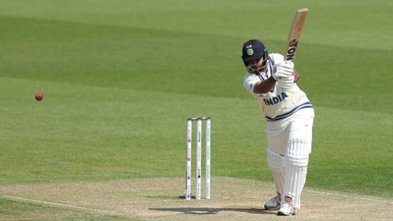 രഞ്ജി ട്രോഫി: തമിഴ്നാടിനെ തല്ലിപ്പരത്തി ഷാര്ദ്ദുൽ, മുംബൈയുടെ വമ്പൻ തിരിച്ചുവരവ്; ശ്രേയസിന് നിരാശ രഞ്ജി ട്രോഫി: തമിഴ്നാടിനെ തല്ലിപ്പരത്തി ഷാര്ദ്ദുൽ, മുംബൈയുടെ വമ്പൻ തിരിച്ചുവരവ്; ശ്രേയസിന് നിരാശ