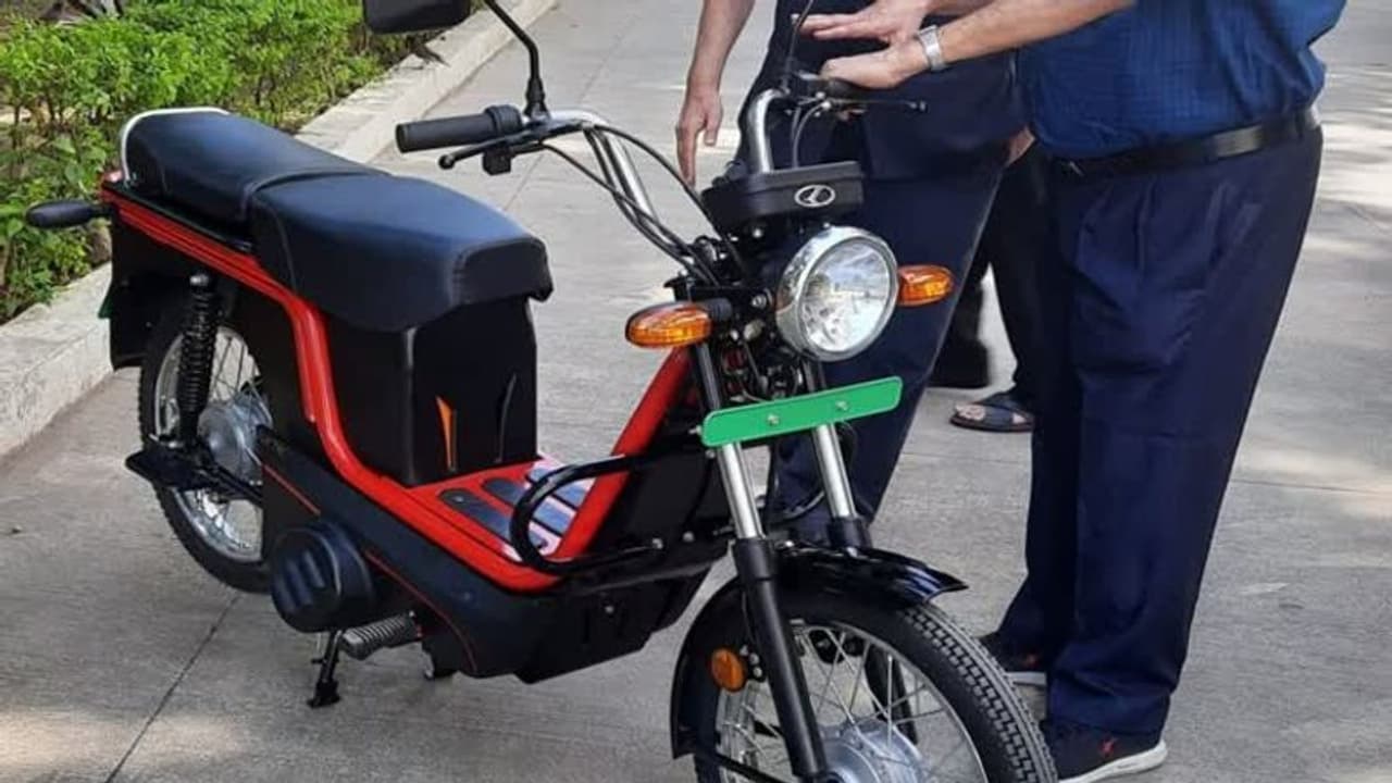 വരുന്നത് മോപ്പെഡുകളുടെ വേലിയേറ്റം, കൈനറ്റിക് ഇ ലൂണയുടെ വിവരങ്ങള് പുറത്ത് വരുന്നത് മോപ്പെഡുകളുടെ വേലിയേറ്റം, കൈനറ്റിക് ഇ ലൂണയുടെ വിവരങ്ങള് പുറത്ത്