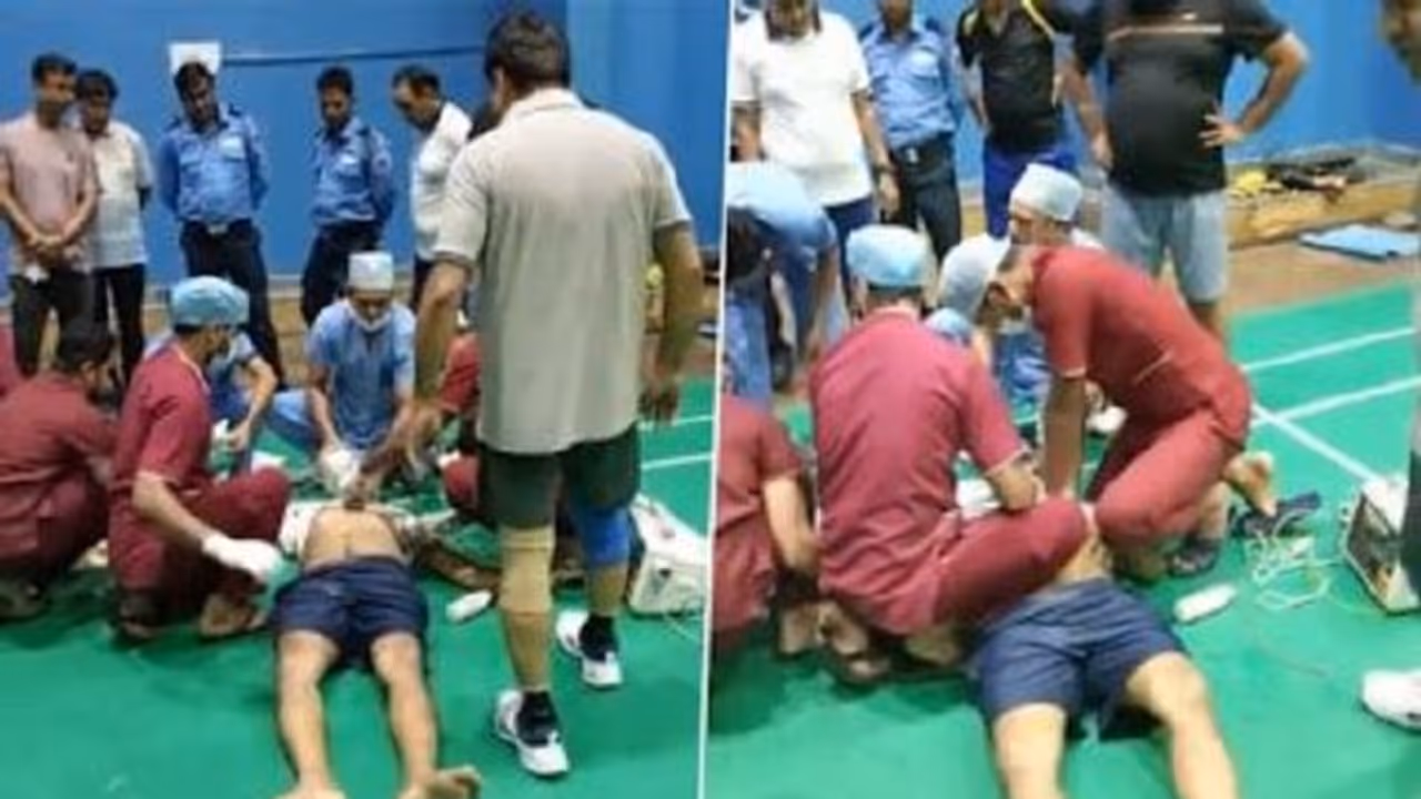 Watch: ಬ್ಯಾಡ್ಮಿಂಟನ್‌ ಆಡುವಾಗಲೇ ಹಾರ್ಟ್‌ಅಟ್ಯಾಕ್‌, ಕೋರ್ಟ್‌ನಲ್ಲಿಯೇ ಸಿಪಿಆರ್‌ ಕೊಟ್ರೂ ಪ್ರಯೋಜನವಾಗ್ಲಿಲ್ಲ!