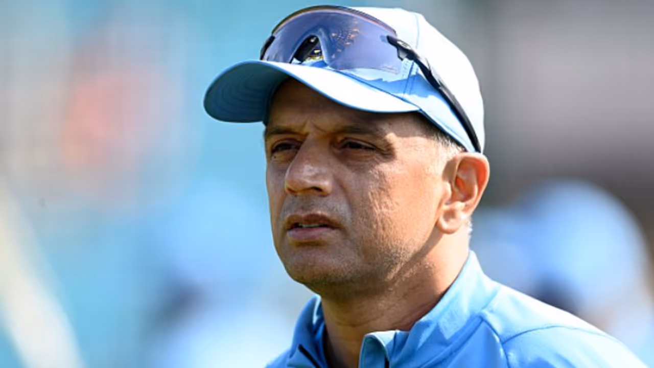 അവയ്ക്ക് 'വലിയ വില കൊടുക്കേണ്ടിവന്നു'; ലോക ടെസ്റ്റ് ചാമ്പ്യന്ഷിപ്പ് തോല്വിയില് ഏറ്റുപറച്ചിലുമായി ദ്രാവിഡ് അവയ്ക്ക് 'വലിയ വില കൊടുക്കേണ്ടിവന്നു'; ലോക ടെസ്റ്റ് ചാമ്പ്യന്ഷിപ്പ് തോല്വിയില് ഏറ്റുപറച്ചിലുമായി ദ്രാവിഡ്