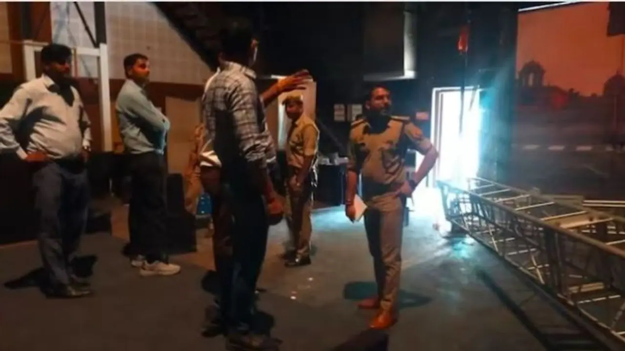 ರ್ಯಾಂಪ್ ವಾಕ್ ವೇಳೆ ನಡೆದ ದುರಂತಕ್ಕೆ ಮಾಡೆಲ್ ಸಾವು ರ್ಯಾಂಪ್ ವಾಕ್ ವೇಳೆ ನಡೆದ ದುರಂತಕ್ಕೆ ಮಾಡೆಲ್ ಸಾವು