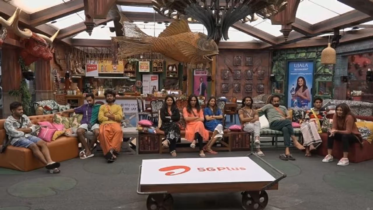 ഫ്രൈഡ് ചിക്കന്, പൊറോട്ടയും മട്ടണും: മത്സരാര്ത്ഥികള കൊതിപ്പിച്ച് കടന്നുകളഞ്ഞ് ബിഗ്ബോസ് ഫ്രൈഡ് ചിക്കന്, പൊറോട്ടയും മട്ടണും: മത്സരാര്ത്ഥികള കൊതിപ്പിച്ച് കടന്നുകളഞ്ഞ് ബിഗ്ബോസ്