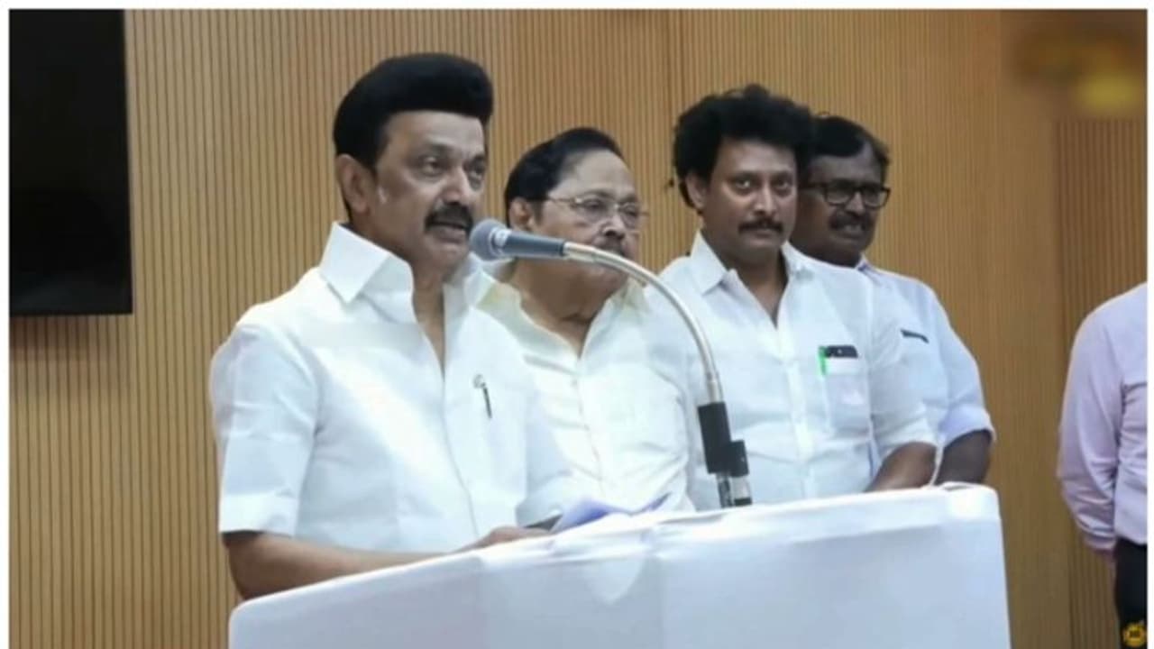 പാവപ്പെട്ട വിദ്യാർത്ഥികളുടെ അവസരം ഇല്ലാതാക്കും, നീറ്റ് പരീക്ഷ ഒഴിവാക്കണം; മോദിക്ക് കത്തയച്ച് സ്റ്റാലിന് പാവപ്പെട്ട വിദ്യാർത്ഥികളുടെ അവസരം ഇല്ലാതാക്കും, നീറ്റ് പരീക്ഷ ഒഴിവാക്കണം; മോദിക്ക് കത്തയച്ച് സ്റ്റാലിന്