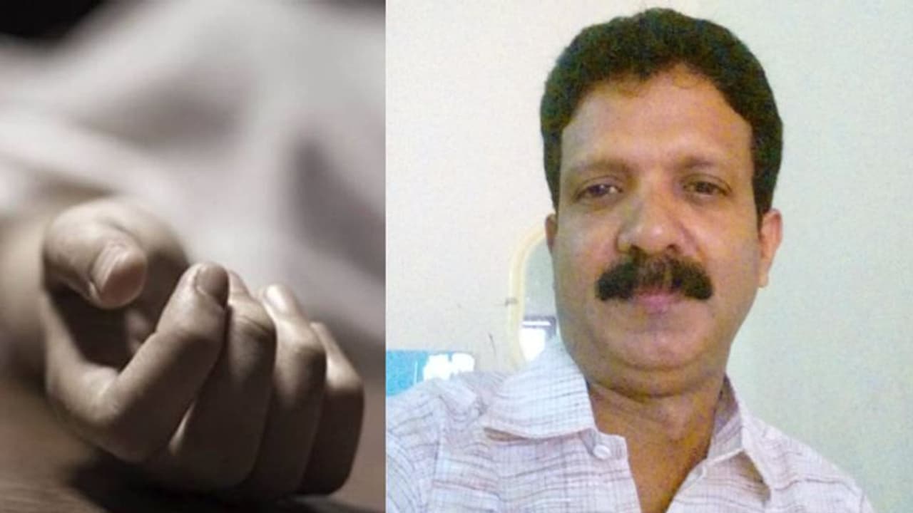 മലപ്പുറത്ത് ബാങ്ക് ജീവനക്കാരൻ എകെജി സാംസ്കാരിക കേന്ദ്രത്തിൽ തൂങ്ങി മരിച്ച നിലയിൽ മലപ്പുറത്ത് ബാങ്ക് ജീവനക്കാരൻ എകെജി സാംസ്കാരിക കേന്ദ്രത്തിൽ തൂങ്ങി മരിച്ച നിലയിൽ