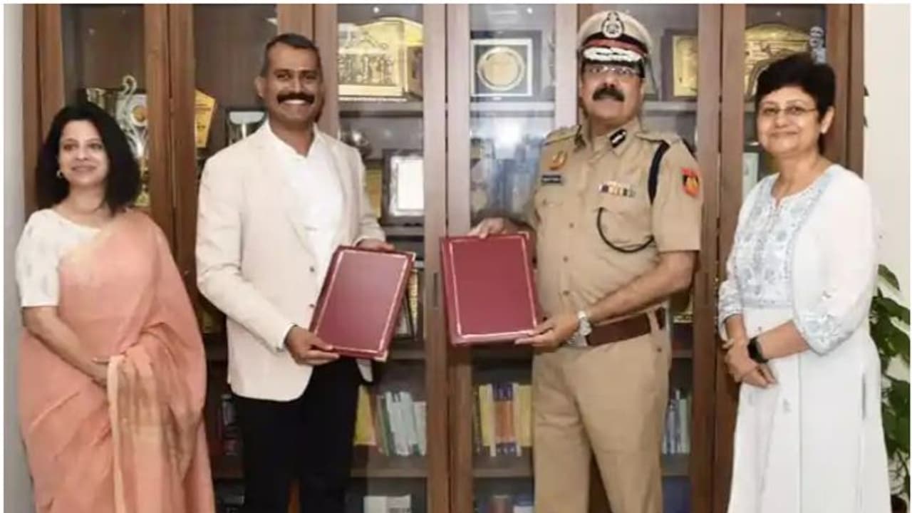 സൈബർ സുരക്ഷ, സ്ത്രീ സുരക്ഷ, മയക്കുമരുന്ന് ഉപയോഗത്തിനെതിരായ ബോധവത്കരണം, കൈകോർത്ത് ദില്ലിപൊലീസും ഡെയ്ലി ഹണ്ടും സൈബർ സുരക്ഷ, സ്ത്രീ സുരക്ഷ, മയക്കുമരുന്ന് ഉപയോഗത്തിനെതിരായ ബോധവത്കരണം, കൈകോർത്ത് ദില്ലിപൊലീസും ഡെയ്ലി ഹണ്ടും