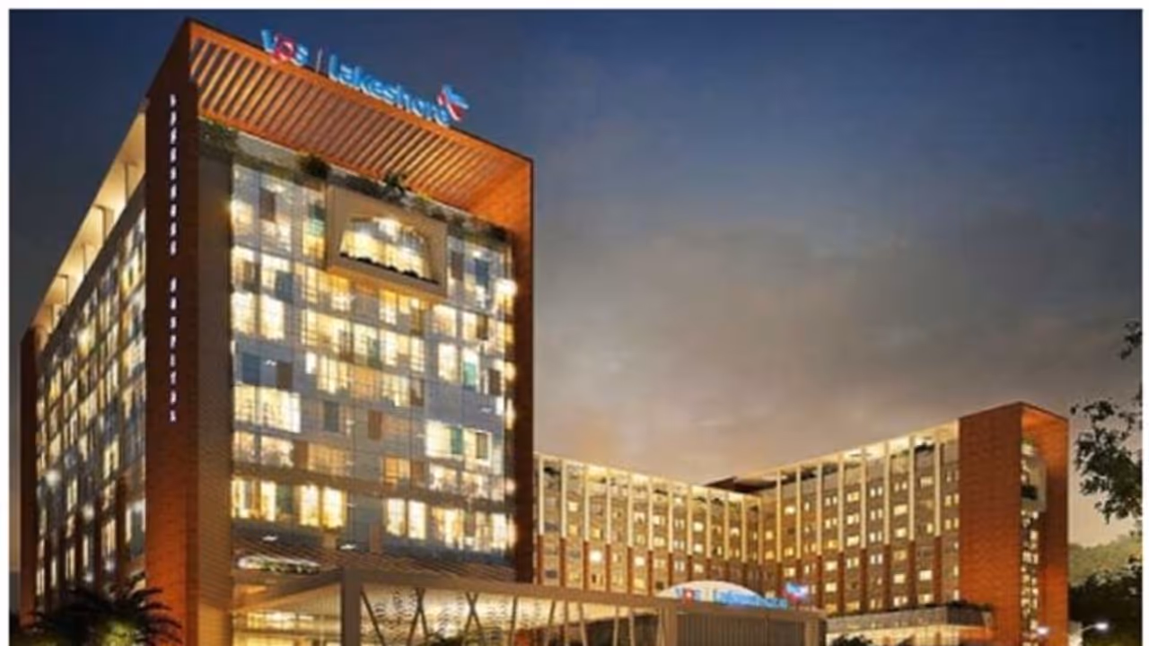 മസ്തിഷ്ക മരണമെന്ന് റിപ്പോർട്ട് നൽകി അവയവദാനം; ലേക്‌ഷോർ ആശുപത്രിക്കും 8 ഡോക്ടർമാർക്കുമെതിരെ കേസ് 