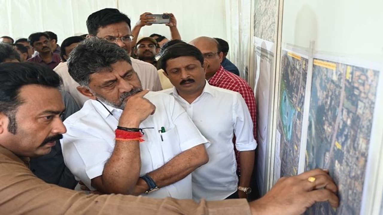 கர்நாடக துணை முதல்வர் டி.கே.சிவக்குமாருக்கு ரூ.50,000 அபராதம்: பெங்களூரு மாநகராட்சி அதிரடி!