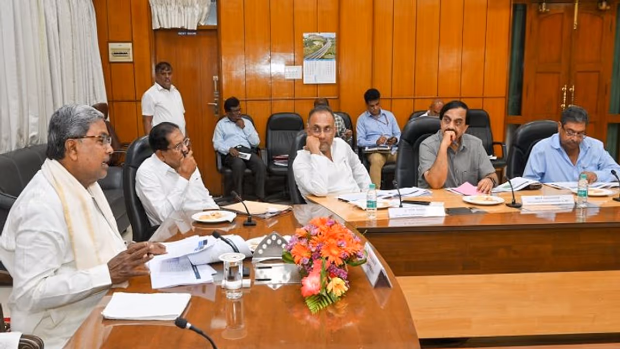 ಪಠ್ಯ ಪುಸ್ತಕ ಪರಿಷ್ಕರಣೆ, ವಿವಾದಿತ ಎಪಿಎಂಸಿ ಕಾಯ್ದೆ ರದ್ದುಪಡಿಸಲು ಸಚಿವ ಸಂಪುಟ ಸಭೆ ಒಪ್ಪಿಗೆ!