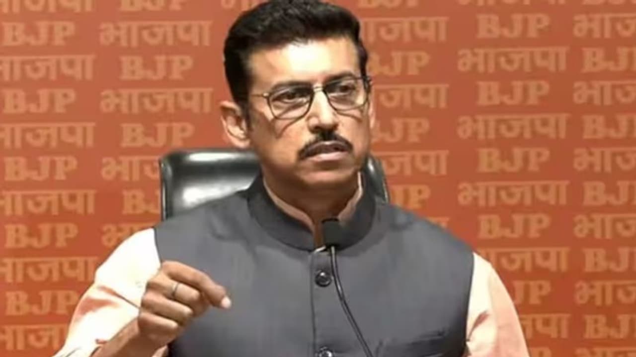 'Sonia, Rahul Gandhi should be tried for treason over secret deal with China': Rajyavardhan Rathore 'Sonia, Rahul Gandhi should be tried for treason over secret deal with China': Rajyavardhan Rathore