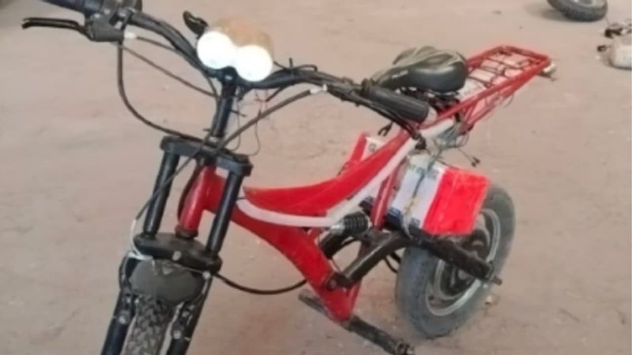 ചവിട്ടേണ്ട ആവശ്യമില്ല, ഒറ്റ ചാർജ്ജിൽ 80 കിമീ വരെ ഓടും, വില ഇത്ര മാത്രം; ഇതാ ഒരു കിടിലൻ സൈക്കിള് ചവിട്ടേണ്ട ആവശ്യമില്ല, ഒറ്റ ചാർജ്ജിൽ 80 കിമീ വരെ ഓടും, വില ഇത്ര മാത്രം; ഇതാ ഒരു കിടിലൻ സൈക്കിള്