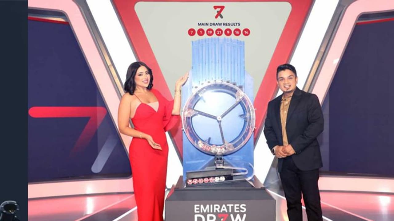 എമിറേറ്റ്സ് ഡ്രോ: ഈ ആഴ്ച്ച നേടാം വമ്പൻ സമ്മാനങ്ങള് എമിറേറ്റ്സ് ഡ്രോ: ഈ ആഴ്ച്ച നേടാം വമ്പൻ സമ്മാനങ്ങള്