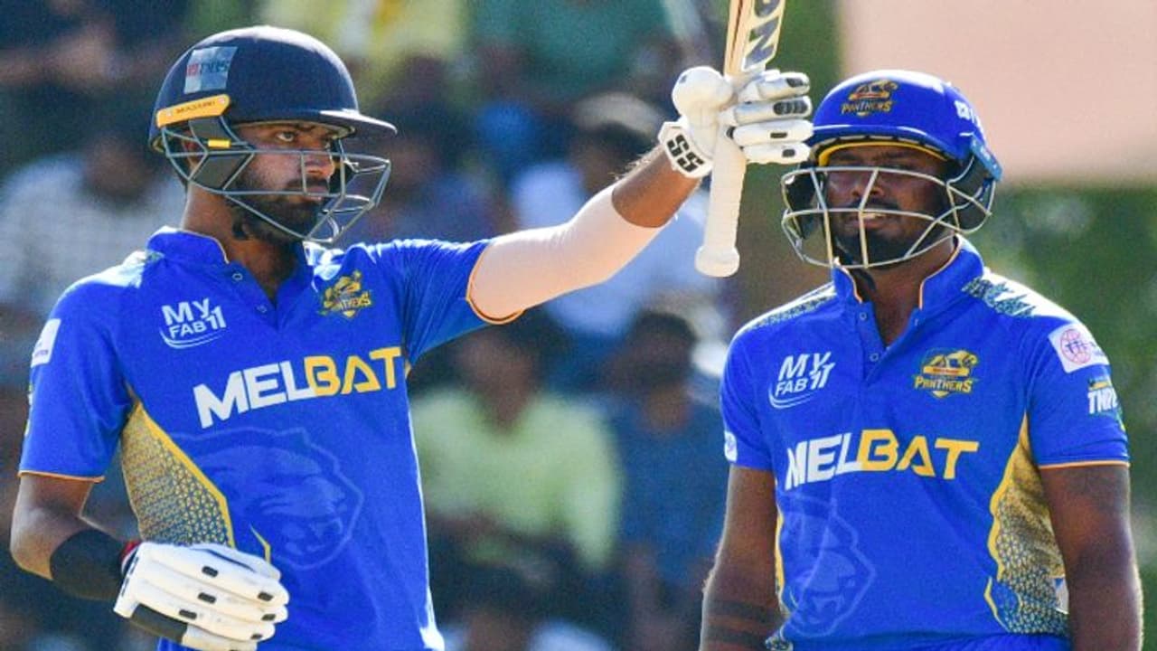 ஆதரவு கொடுத்த கேப்டன் ஹரி நிஷாந்த், ஆளாளுக்கு டக் அவுட்டில் வெளியேறிய சீகம் மதுரை பாந்தர்ஸ் வீரர்கள்!