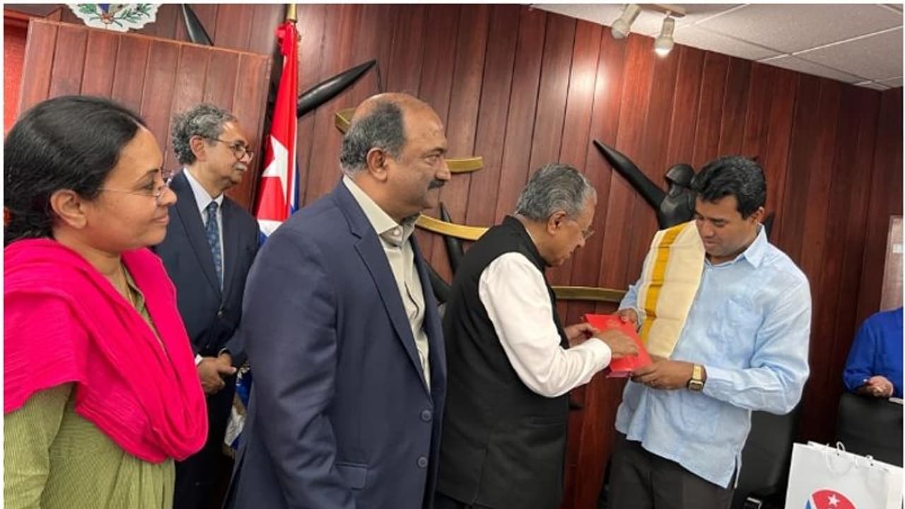 മുഖ്യമന്ത്രിയും സംഘവും ക്യൂബയിലെത്തി; ഇന്നും നാളെയും വിവിധ പരിപാടികളിൽ പങ്കെടുക്കും
