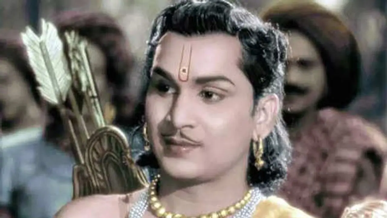 లెజెండ్ ఏఎన్నార్ మొదటి సంపాదన ఎంతో తెలుసా..? మీ ఊహకు అందదు! లెజెండ్ ఏఎన్నార్ మొదటి సంపాదన ఎంతో తెలుసా..? మీ ఊహకు అందదు!