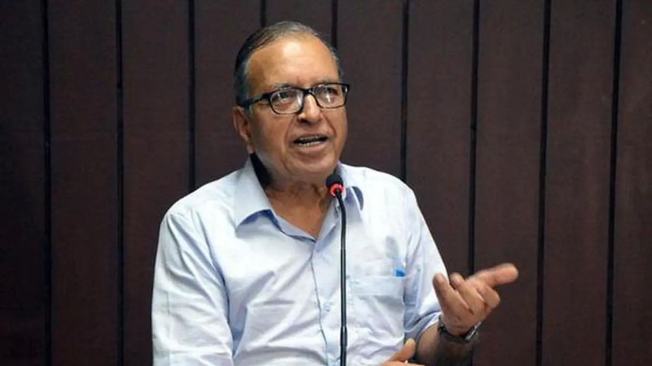 ప్రొ.హరగోపాల్పై దేశద్రోహం కేసు .. బెయిల్ పిటిషన్తో వెలుగులోకి, మరో 152 మందిపైనా అభియోగాలు ప్రొ.హరగోపాల్పై దేశద్రోహం కేసు .. బెయిల్ పిటిషన్తో వెలుగులోకి, మరో 152 మందిపైనా అభియోగాలు