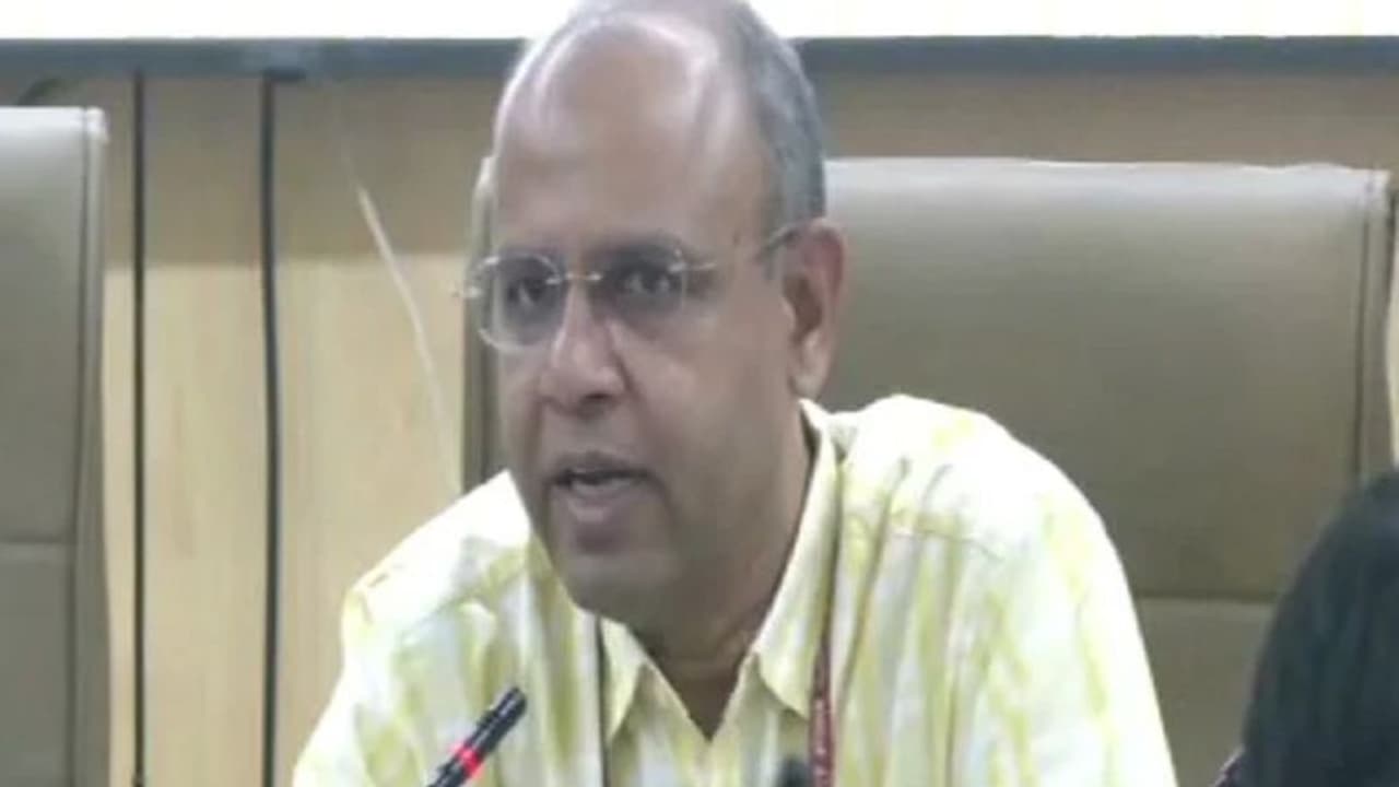 ಹೊಸ ನೀತಿಯ ಅನುಸಾರ ಕರ್ನಾಟಕಕ್ಕೆ ಹೆಚ್ಚುವರಿ ಅಕ್ಕಿ ನೀಡುತ್ತಿಲ್ಲ: ಎಫ್‌ಸಿಐ ಸ್ಪಷ್ಟನೆ