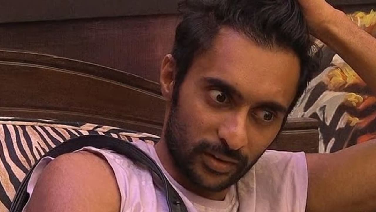 'പോള് ബാര്ബറേ'ക്കാളും ഭീകരൻ, 'ഗഫൂര്ക്ക' ആര് എന്ന് വെളിപ്പെടുത്തി റിനോഷ് 'പോള് ബാര്ബറേ'ക്കാളും ഭീകരൻ, 'ഗഫൂര്ക്ക' ആര് എന്ന് വെളിപ്പെടുത്തി റിനോഷ്