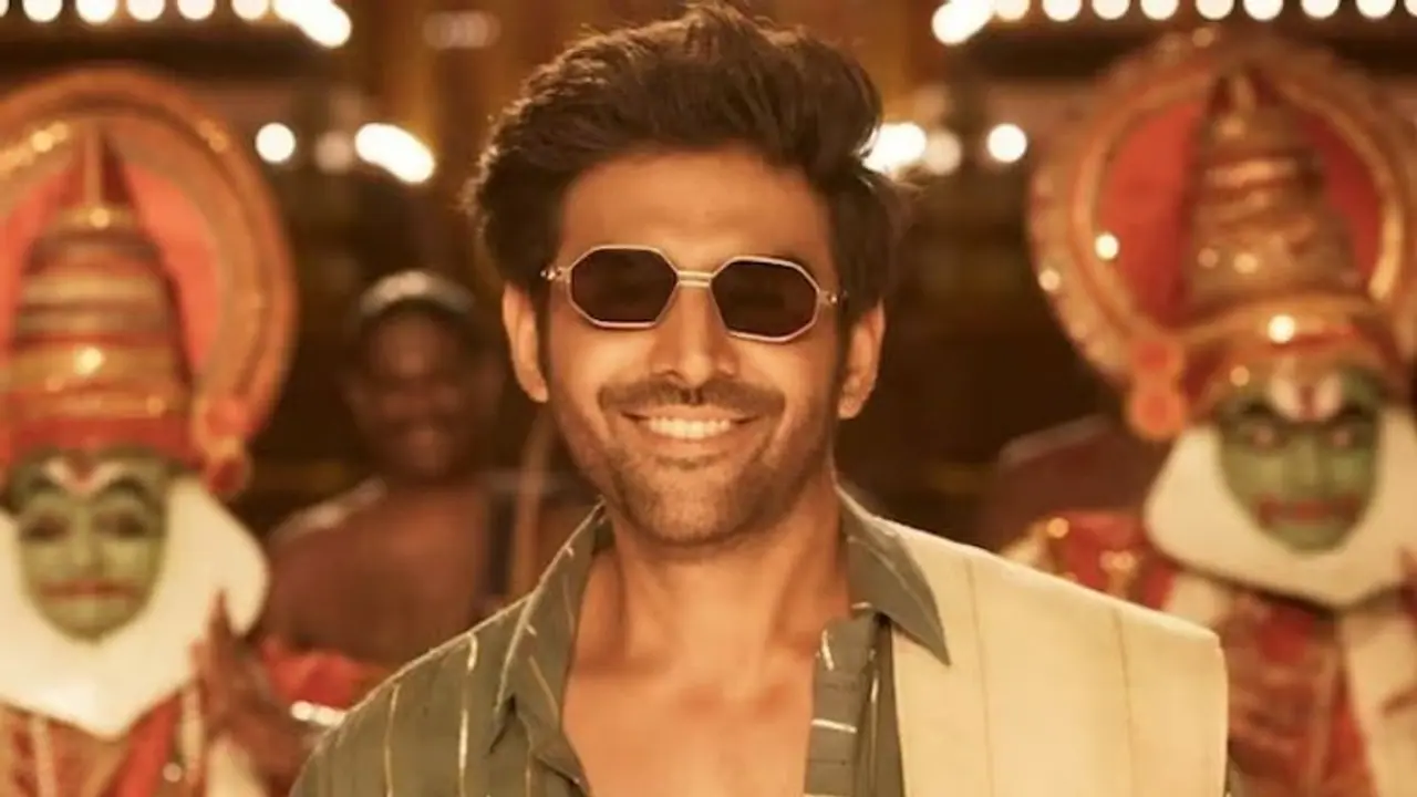 How did Kartik Aaryan react after a female fan proposed to him? Here's what we know How did Kartik Aaryan react after a female fan proposed to him? Here's what we know