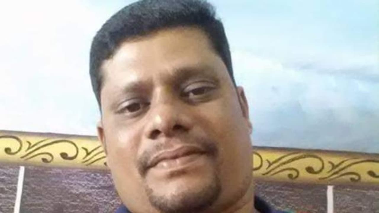 കാര് ഇരുവഞ്ഞിപ്പുഴയിലേക്ക് നിയന്ത്രണം വിട്ട് മറിഞ്ഞു; ഒരു മരണം, ഒരാള്ക്ക് പരിക്ക് കാര് ഇരുവഞ്ഞിപ്പുഴയിലേക്ക് നിയന്ത്രണം വിട്ട് മറിഞ്ഞു; ഒരു മരണം, ഒരാള്ക്ക് പരിക്ക്