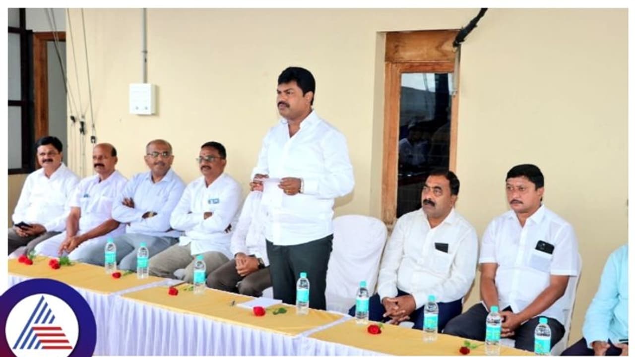 ಕಾಂಗ್ರೆಸ್ನ ಯಾವುದೇ ಭಾಗ್ಯದ ಬಗ್ಗೆ ಬೇಸರವಿಲ್ಲ: ಸಂಸದ ಬಿ.ವೈ.ರಾಘವೇಂದ್ರ ಕಾಂಗ್ರೆಸ್ನ ಯಾವುದೇ ಭಾಗ್ಯದ ಬಗ್ಗೆ ಬೇಸರವಿಲ್ಲ: ಸಂಸದ ಬಿ.ವೈ.ರಾಘವೇಂದ್ರ