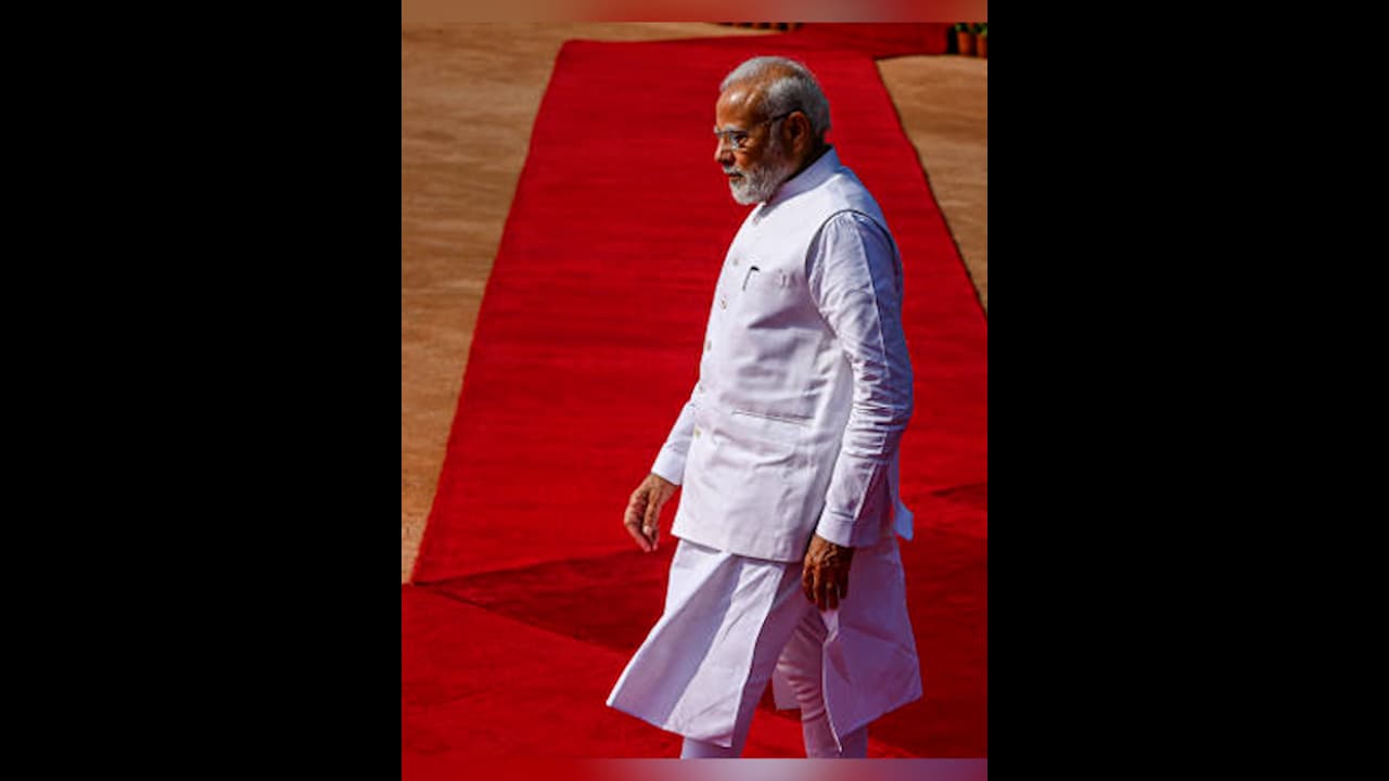 ಮಣಿಪುರ ಕಿ ಬಾತ್ ಏಕಿಲ್ಲ?: ಮೋದಿ ಮೌನದ ಬಗ್ಗೆ ಕಾಂಗ್ರೆಸ್ ಕಿಡಿ ಮಣಿಪುರ ಕಿ ಬಾತ್ ಏಕಿಲ್ಲ?: ಮೋದಿ ಮೌನದ ಬಗ್ಗೆ ಕಾಂಗ್ರೆಸ್ ಕಿಡಿ