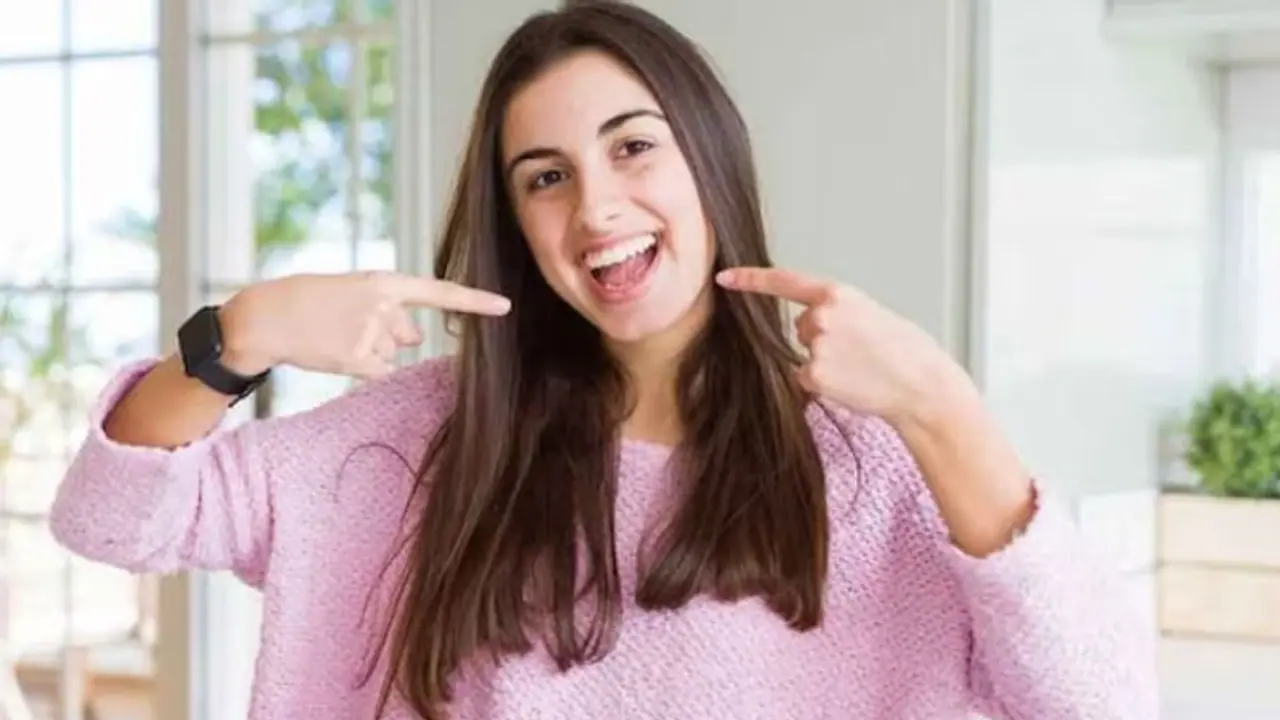  Health Tips: പല്ലുകളുടെ ആരോഗ്യം നിലനിര്‍ത്താന്‍ കഴിക്കേണ്ട എട്ട് ഭക്ഷണങ്ങള്‍...