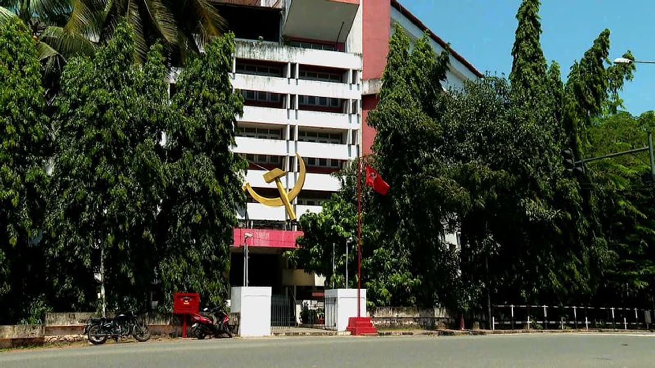 മാധ്യമ വിരോധ നടപടികൾ: സിപിഎമ്മിന് അകത്ത് അതൃപ്തി, മുന്നണിയിലും സർക്കാരിനെതിരെ അസംതൃപ്തി മാധ്യമ വിരോധ നടപടികൾ: സിപിഎമ്മിന് അകത്ത് അതൃപ്തി, മുന്നണിയിലും സർക്കാരിനെതിരെ അസംതൃപ്തി