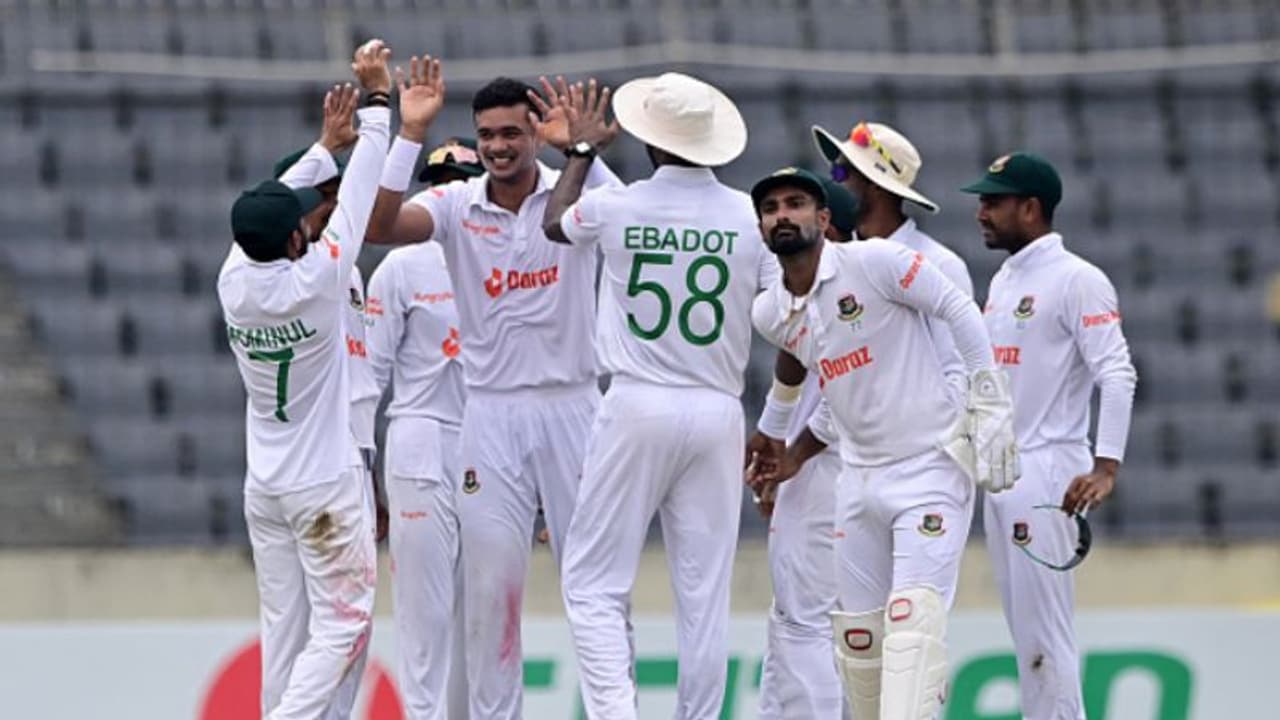 ഈ നൂറ്റാണ്ടിലെ ഏറ്റവും വലിയ ടെസ്റ്റ് വിജയവുമായി അഫ്ഗാനെ തകര്ത്ത് ബംഗ്ലാദേശ് ഈ നൂറ്റാണ്ടിലെ ഏറ്റവും വലിയ ടെസ്റ്റ് വിജയവുമായി അഫ്ഗാനെ തകര്ത്ത് ബംഗ്ലാദേശ്