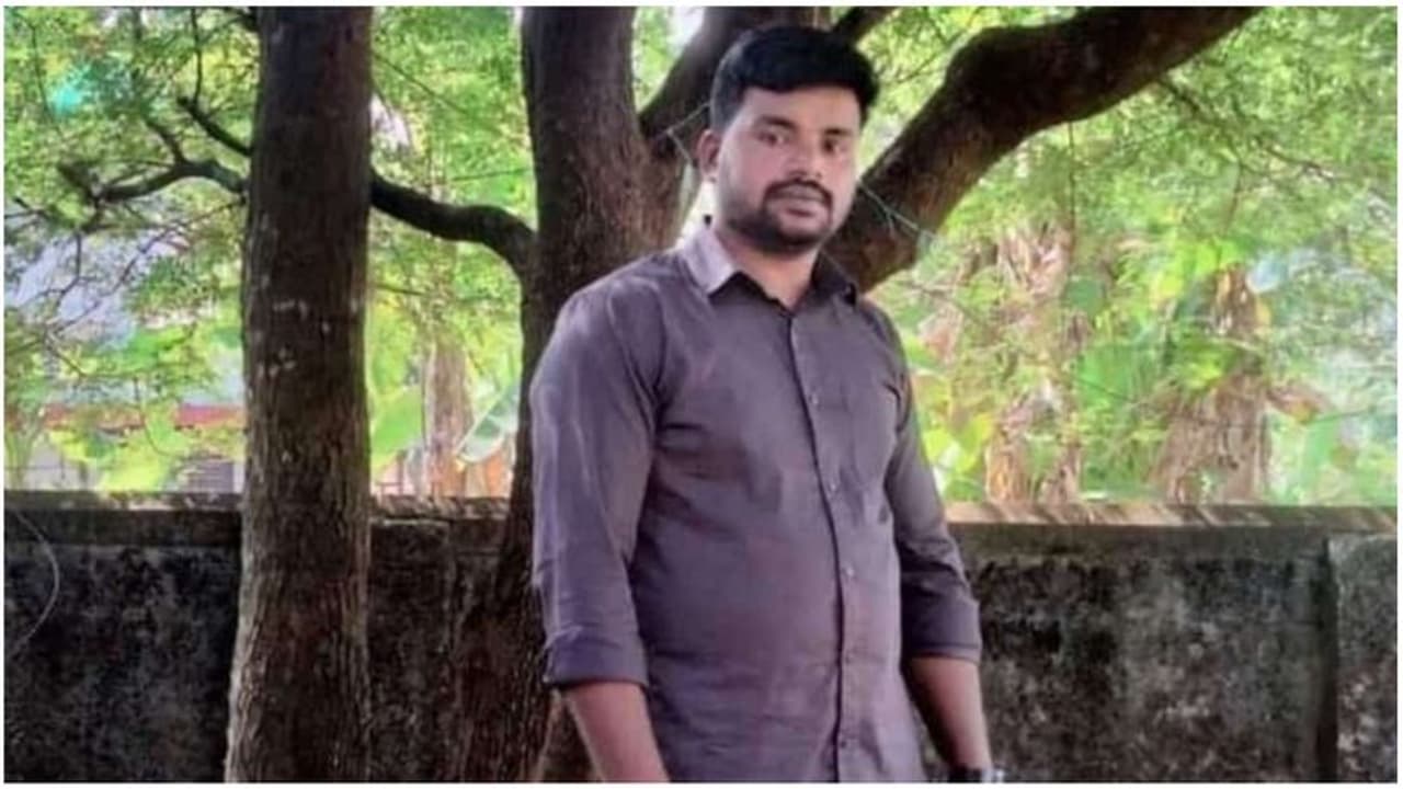 ഡെങ്കിപ്പനി ബാധിച്ച് യുവാവ് മരിച്ചു ഡെങ്കിപ്പനി ബാധിച്ച് യുവാവ് മരിച്ചു