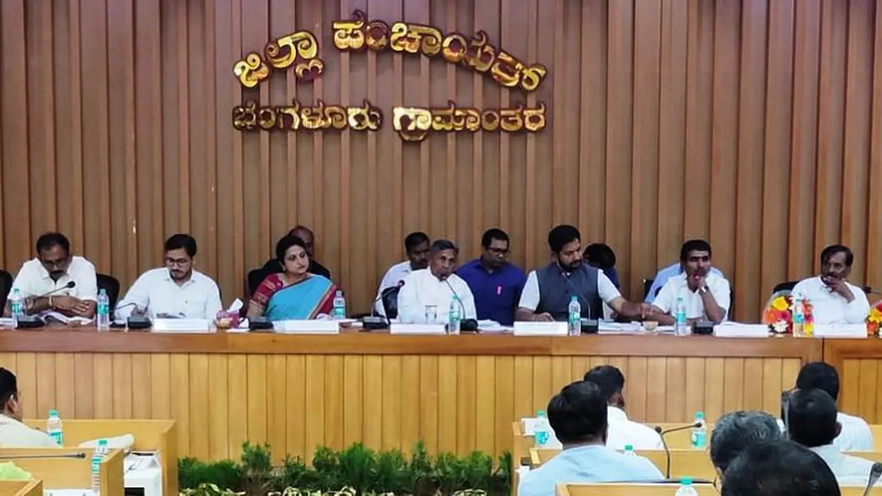 ಯೋಜನೆಗಳ ಅನುಷ್ಠಾನ ನಿರ್ಲಕ್ಷಿಸಿದರೆ ಕ್ರಮ: ಸಚಿವ ಮುನಿಯಪ್ಪ ಎಚ್ಚರಿಕೆ