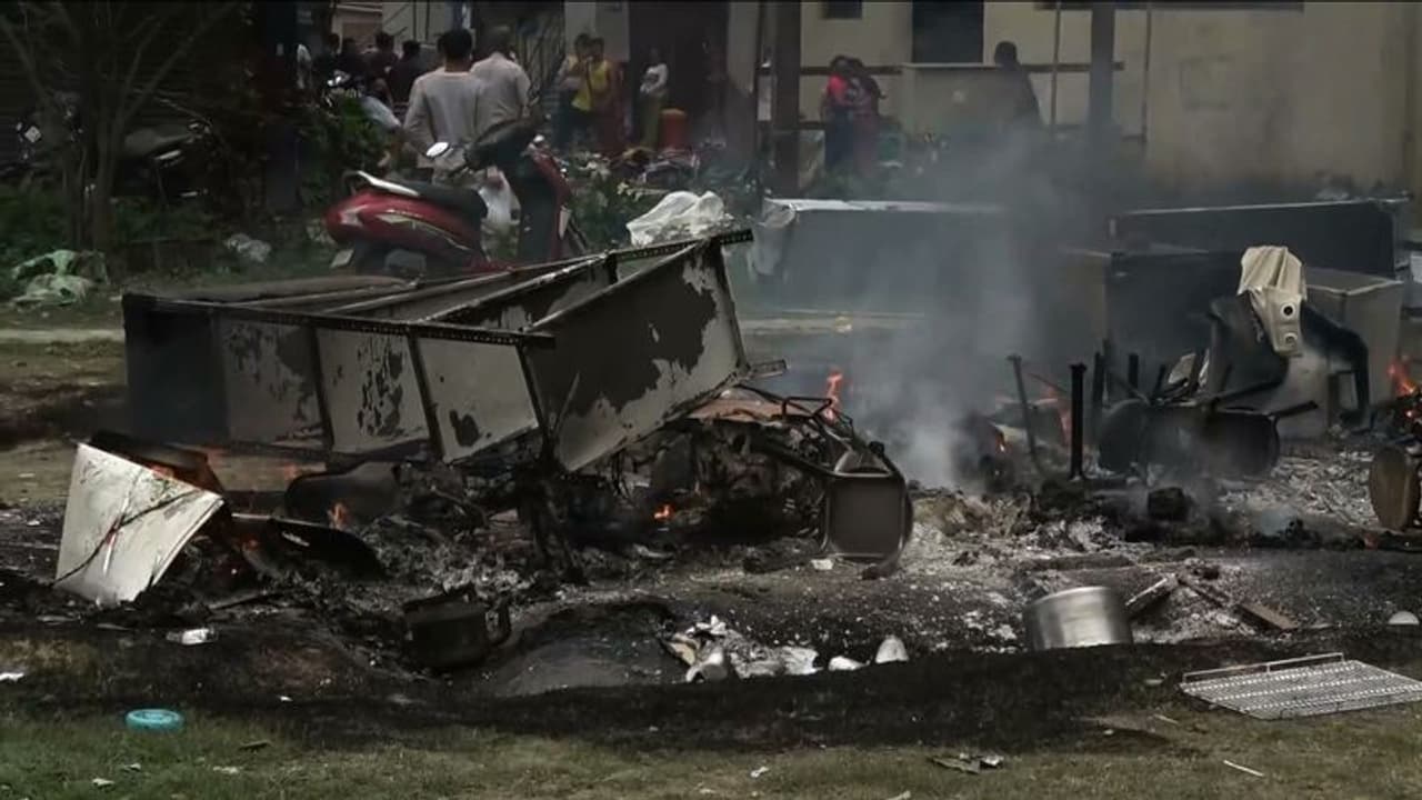 మణిపూర్లో హింసపై అమిత్ షా సారథ్యంలో అఖిలపక్ష భేటీ.. కాంగ్రెస్ ఏమన్నదంటే? మణిపూర్లో హింసపై అమిత్ షా సారథ్యంలో అఖిలపక్ష భేటీ.. కాంగ్రెస్ ఏమన్నదంటే?