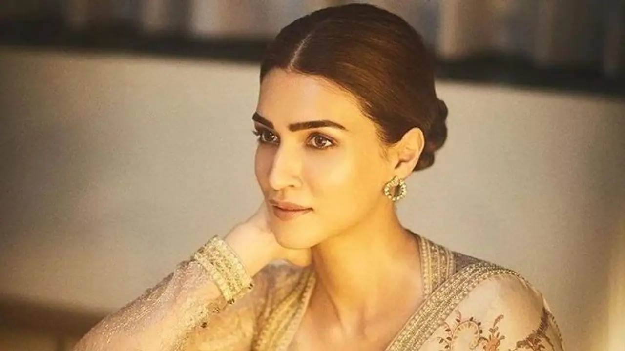 Kriti Sanon teases fans by dropping hints about special person with whom she'll share her birthday; know DEETS