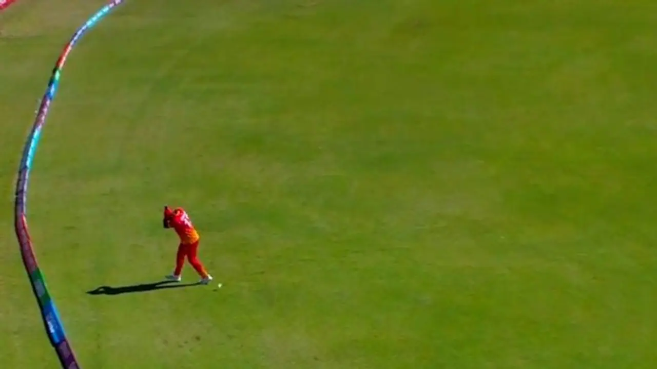 Tendai Chatara's missed catch against Nepal leaves fans in disbelief (WATCH) Tendai Chatara's missed catch against Nepal leaves fans in disbelief (WATCH)