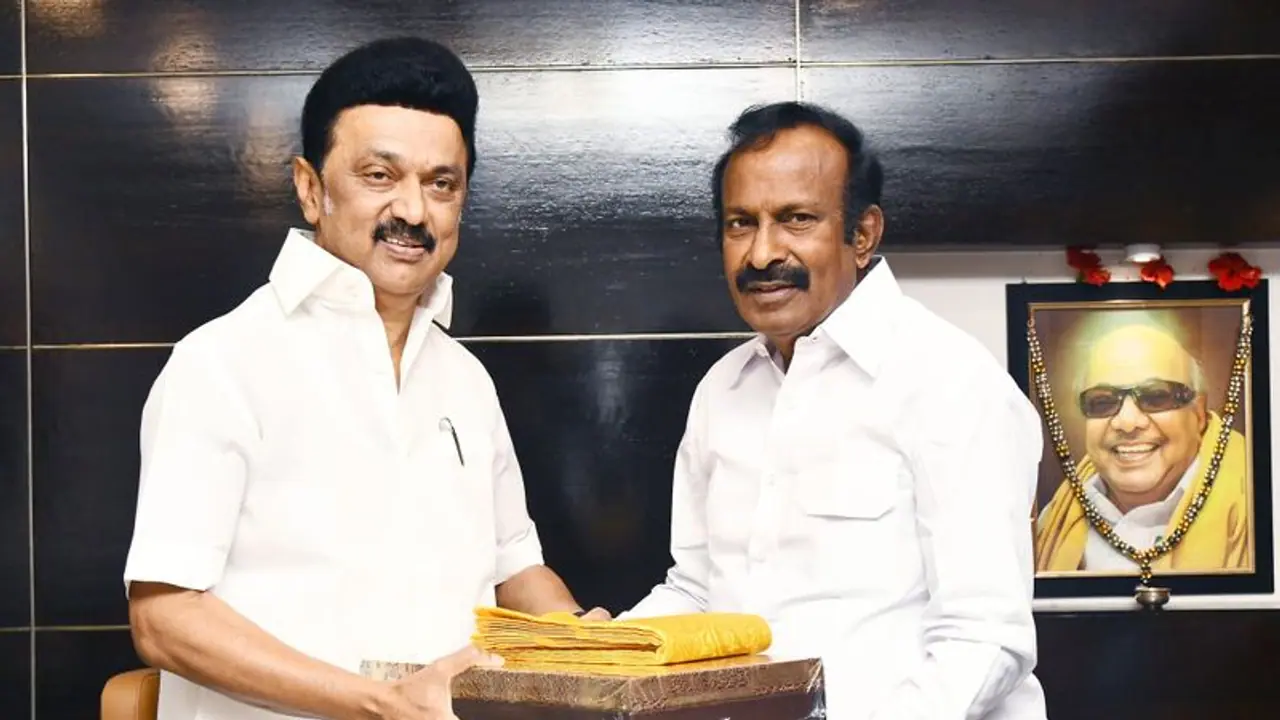 ஜூஸ் பாக்கெட் வடிவில் விற்பனைக்கு வருகிறது 90ml மது குடிமகன்களின் தேவையை பூர்த்தி செய்ய அரசு தீவிரம்
