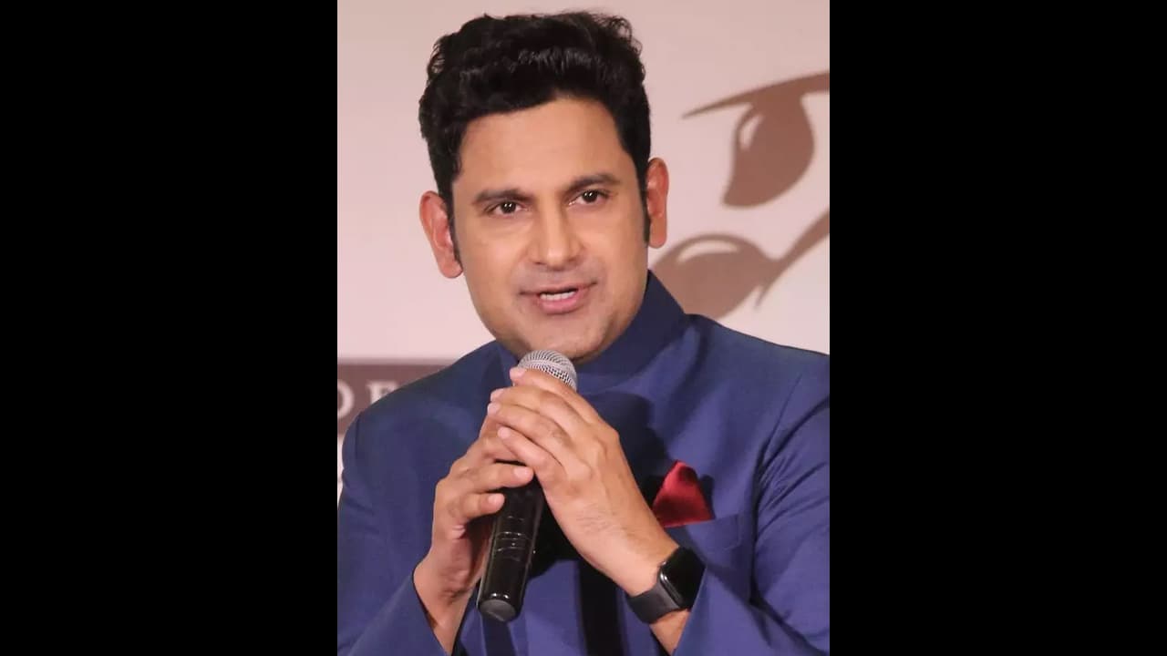 ಹನುಮಾನ್ ದೇವರೇ ಅಲ್ಲ, ಆದಿಪುರುಷ್ ಸಂಭಾಷಣೆಕಾರನ ವಿವಾದಾತ್ಮಕ ಹೇಳಿಕೆಗೆ ಆಕ್ರೋಶ!