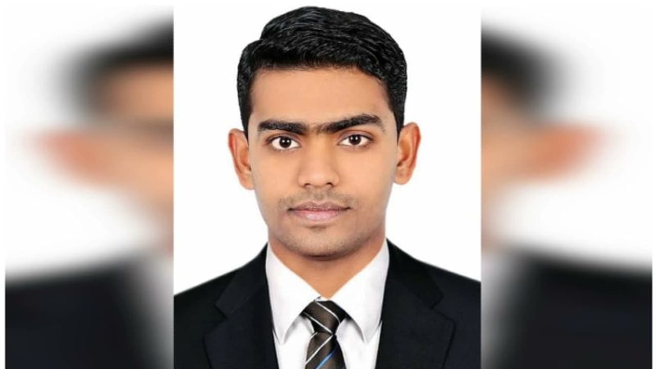 മലയാളി യുവാവ് അർമേനിയയിൽ കുത്തേറ്റ് മരിച്ചു; പിന്നിൽ വിസ ഏജൻസി നടത്തുന്നയാളുടെ സഹായികളെന്ന് പരാതി മലയാളി യുവാവ് അർമേനിയയിൽ കുത്തേറ്റ് മരിച്ചു; പിന്നിൽ വിസ ഏജൻസി നടത്തുന്നയാളുടെ സഹായികളെന്ന് പരാതി