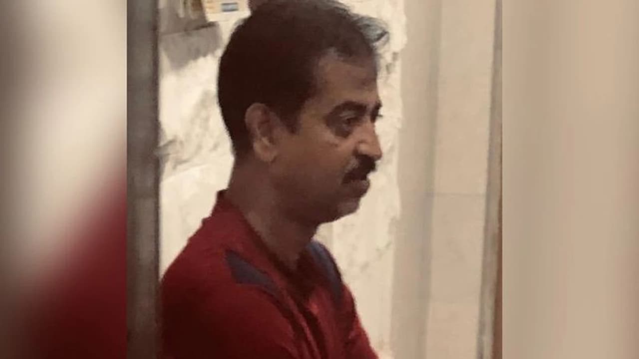 ಎಣ್ಣೆ ಕುಡಿದು ಫುಲ್ ಟೈಟ್ ಆದ ಬಳಿಕ, 30 ವರ್ಷದ ಹಿಂದೇ ತಾನೇ ಮಾಡಿದ ಡಬಲ್ ಮರ್ಡರ್ ಕಥೆ ಹೇಳಿದ, ಆಮೇಲೇನಾಯ್ತು? ಎಣ್ಣೆ ಕುಡಿದು ಫುಲ್ ಟೈಟ್ ಆದ ಬಳಿಕ, 30 ವರ್ಷದ ಹಿಂದೇ ತಾನೇ ಮಾಡಿದ ಡಬಲ್ ಮರ್ಡರ್ ಕಥೆ ಹೇಳಿದ, ಆಮೇಲೇನಾಯ್ತು?