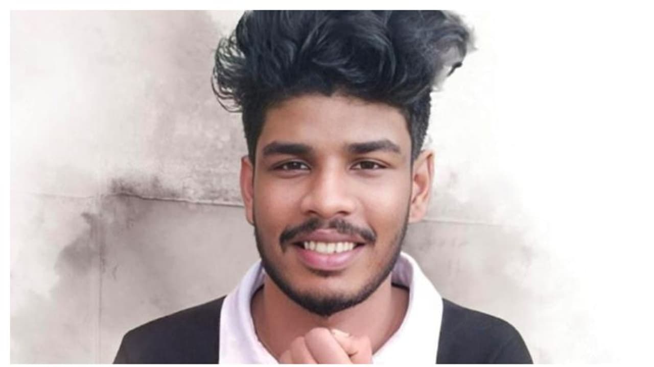 കൂടല്ലൂരിൽ യുവാവ് ഷോക്കേറ്റ് മരിച്ചു കൂടല്ലൂരിൽ യുവാവ് ഷോക്കേറ്റ് മരിച്ചു