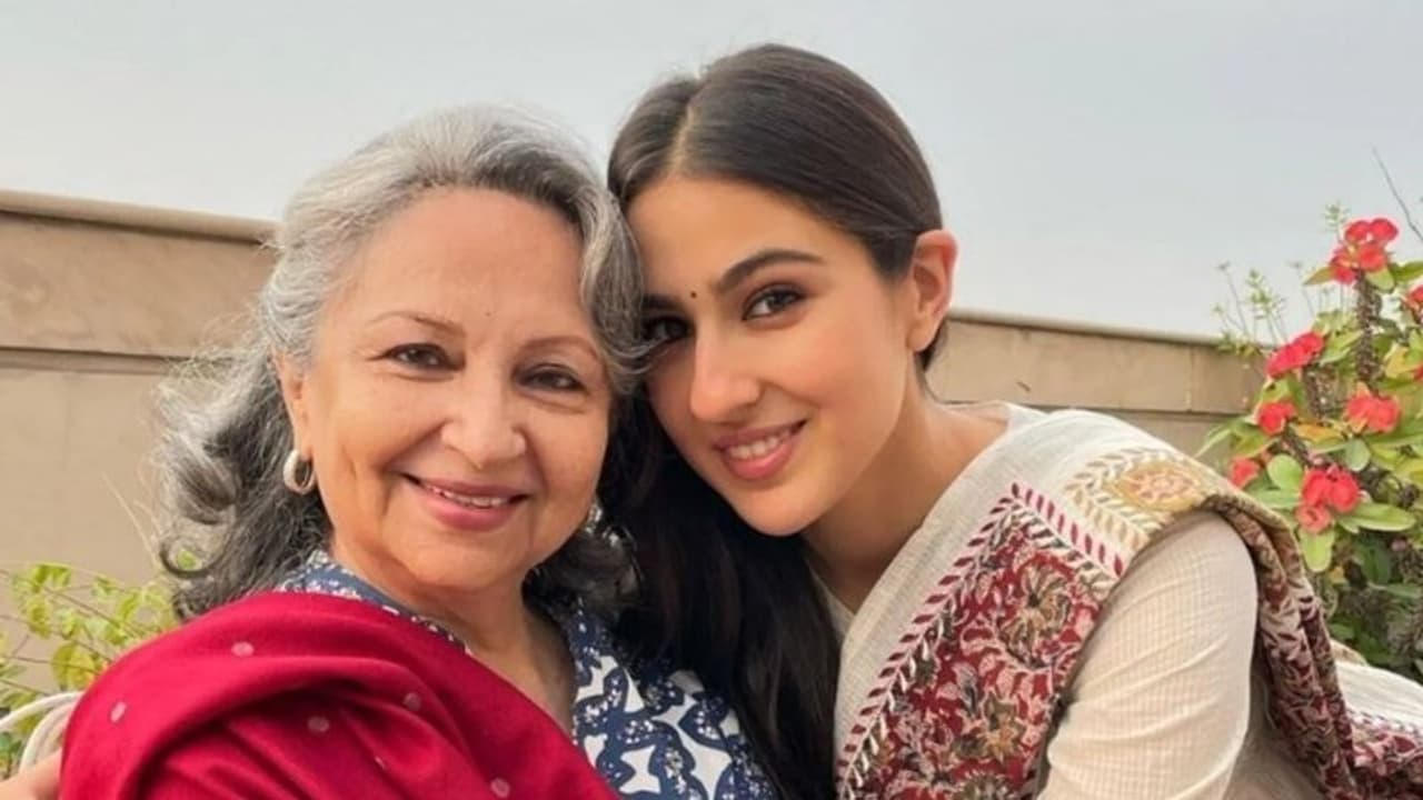 Sharmila Vs Sara Ali: ಮೊಮ್ಮಗಳಿಗಿಂತ ಅಜ್ಜಿನೇ ಹಾಟ್ ಎಂದ ನೆಟ್ಟಿಗರು Sharmila Vs Sara Ali: ಮೊಮ್ಮಗಳಿಗಿಂತ ಅಜ್ಜಿನೇ ಹಾಟ್ ಎಂದ ನೆಟ್ಟಿಗರು