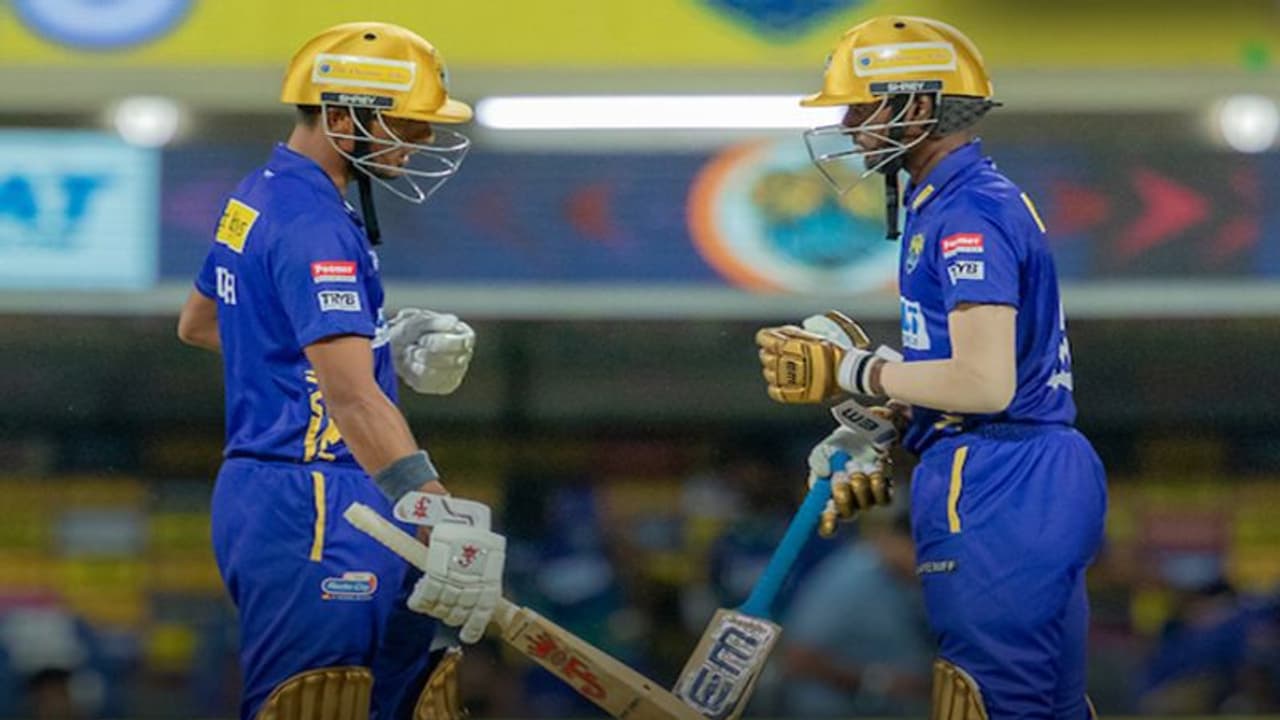 சேப்பாக்கத்திற்கு ஆப்பு வச்ச லைகா கோவை கிங்ஸ்: அதிரடி காட்டிய சாய் சுதர்சன் 9 பவுண்டரி, ஒரு சிக்ஸர் நாட் அவுட் சேப்பாக்கத்திற்கு ஆப்பு வச்ச லைகா கோவை கிங்ஸ்: அதிரடி காட்டிய சாய் சுதர்சன் 9 பவுண்டரி, ஒரு சிக்ஸர் நாட் அவுட்