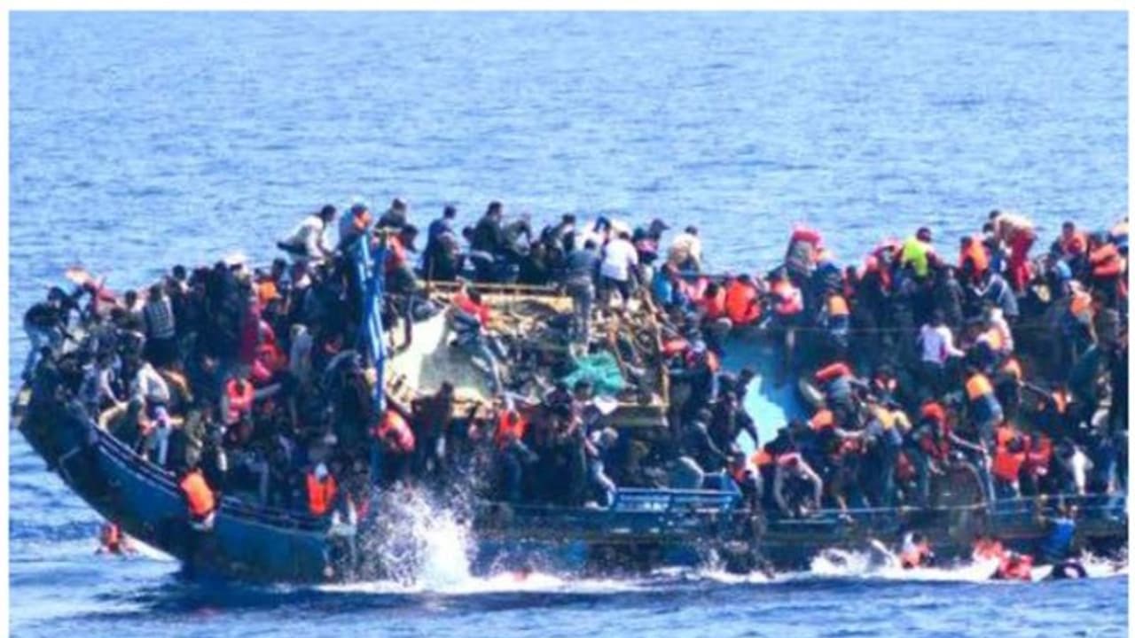  പാക് അഭയാര്‍ത്ഥി ബോട്ട് അപകടം; 12 പേര്‍ രക്ഷപ്പെട്ടു, രക്ഷപ്പെട്ടവരില്‍ സ്ത്രീകളും കുട്ടികളുമില്ല 