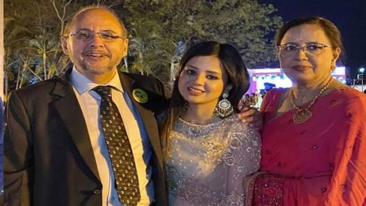 ரூ.800 கோடி மதிப்பிலான நிறுவனத்தை நடத்தி வரும் தோனியின் மாமியார் ஷீலா சிங்! ரூ.800 கோடி மதிப்பிலான நிறுவனத்தை நடத்தி வரும் தோனியின் மாமியார் ஷீலா சிங்!