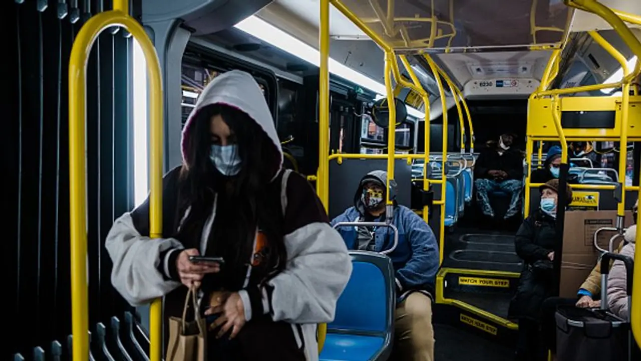 അര്‍ദ്ധരാത്രിയില്‍ ന്യൂയോര്‍ക്ക് നഗരത്തില്‍ ഒറ്റപ്പെട്ട് പോയ അഫ്ഗാന്‍ യുവതിയുടെ കുറിപ്പ് വൈറല്‍ ! 